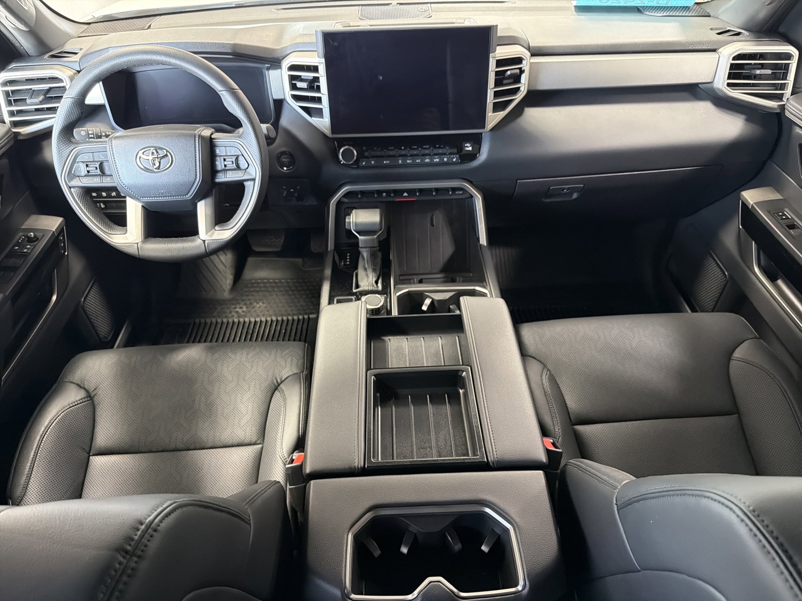 Used 2025 Toyota Tundra Limited image 14