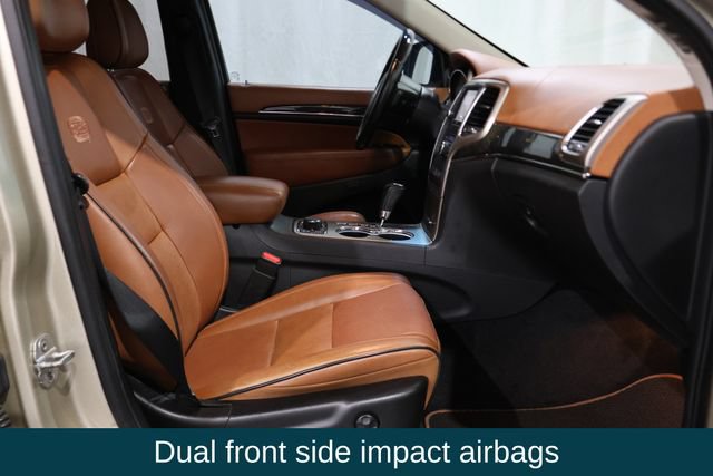 Used 2011 Jeep Grand Cherokee Overland Summit AWD/4WD image 14