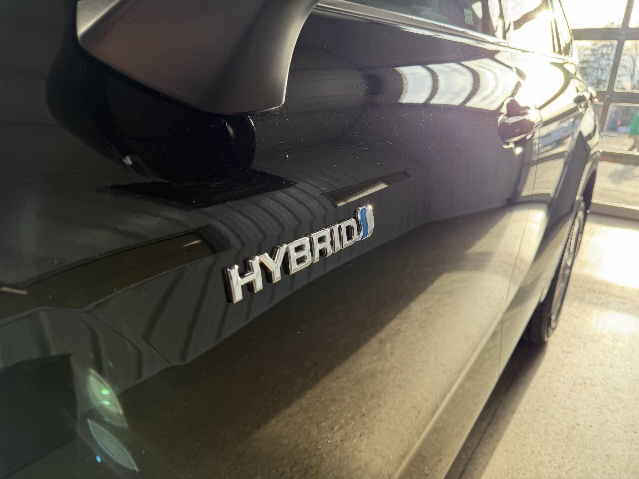 Used 2020 Toyota Highlander LE image 5