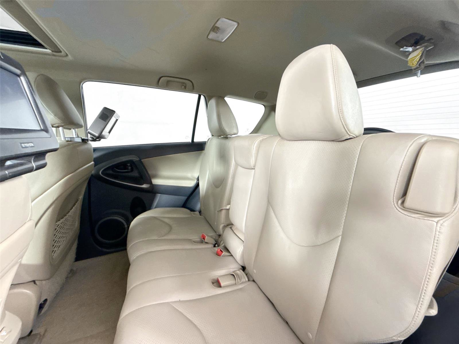 Used 2012 Toyota RAV4 Limited image 24