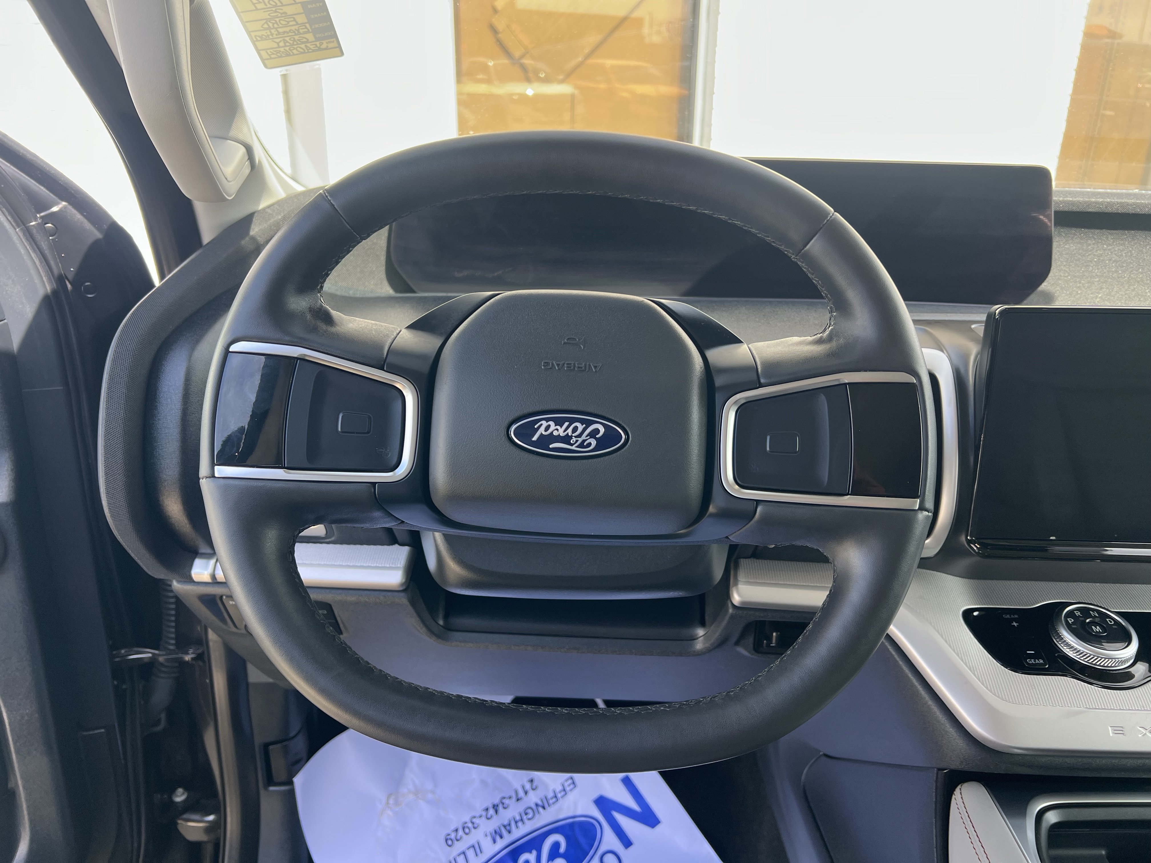 Used 2025 Ford Expedition Active AWD/4WD image 21