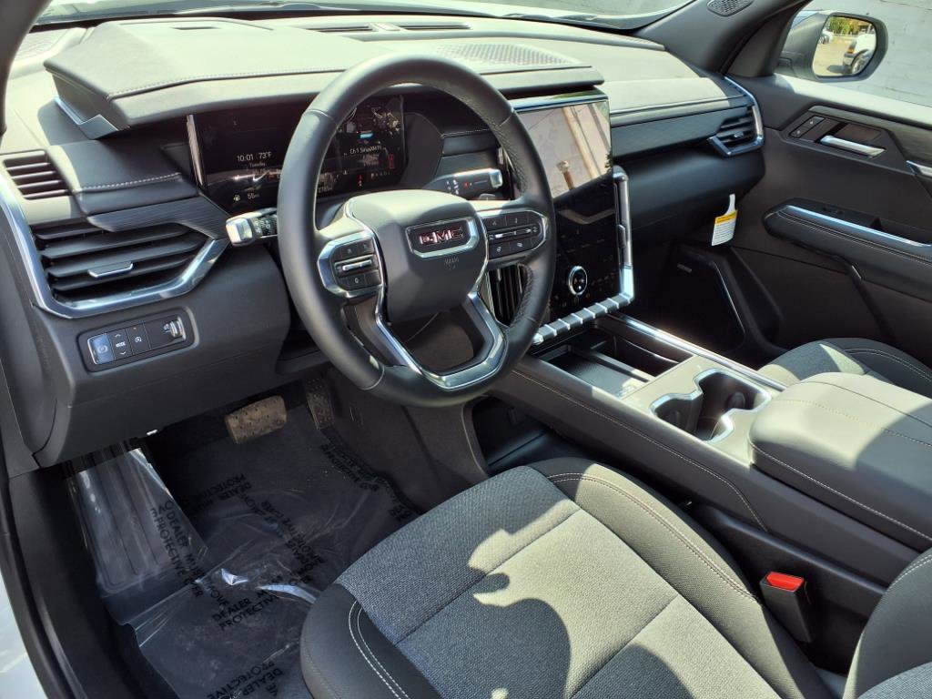 Used 2025 GMC Acadia Elevation image 4