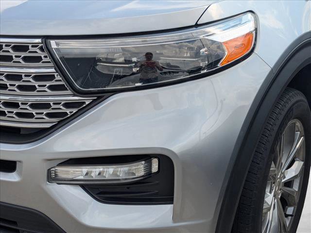 Used 2022 Ford Explorer Limited w/ Equipment Group 301A image 9