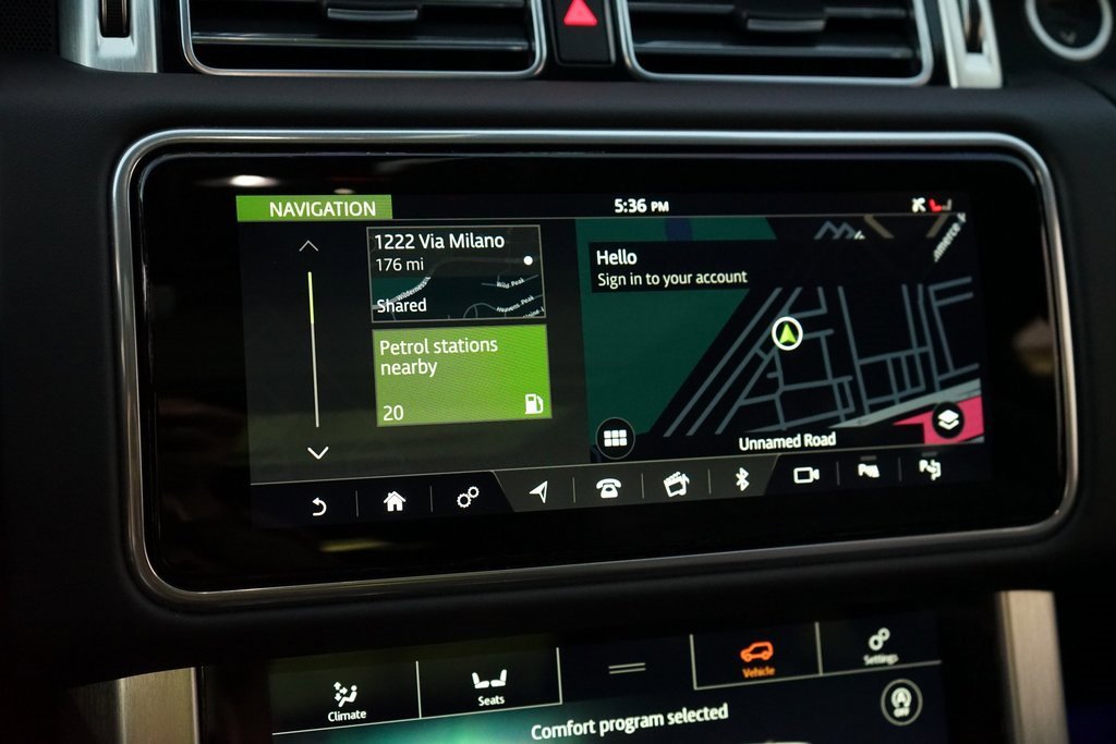 Used 2020 Land Rover Range Rover Long Wheelbase HSE image 9