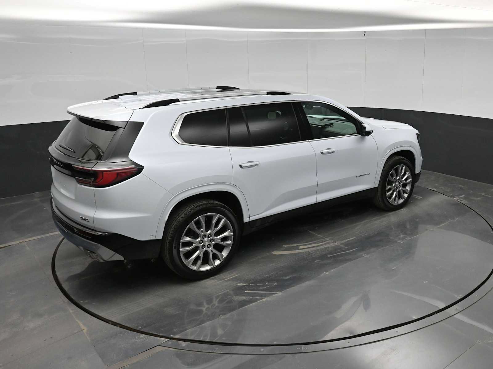 New 2026 GMC Acadia Denali w/ Super Cruise Package AWD/4WD image 31