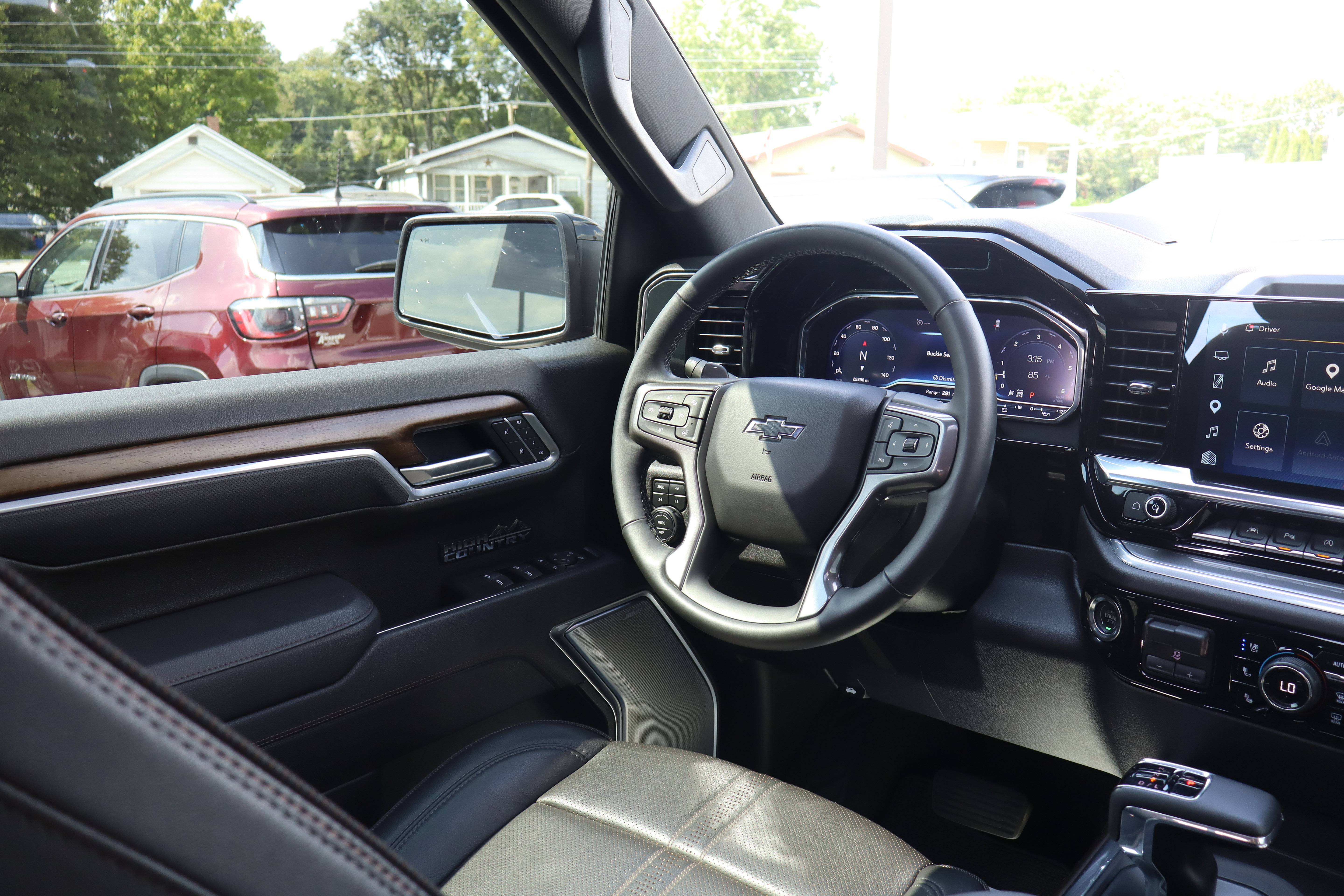 Used 2025 Chevrolet Silverado 1500 High Country w/ Midnight Edition AWD/4WD image 16
