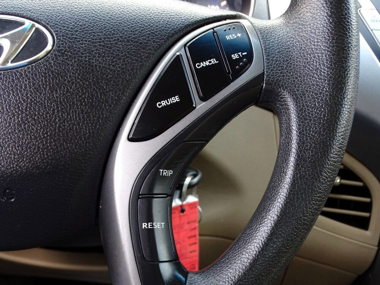 Used 2013 Hyundai Elantra GLS FWD image 63