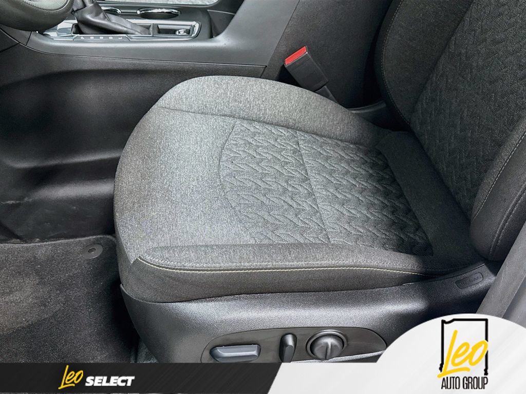 Used 2023 Chevrolet Equinox LT FWD image 20