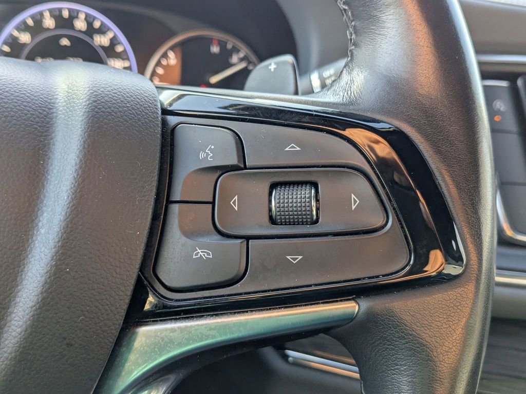 Used 2024 Buick Enclave Premium image 16