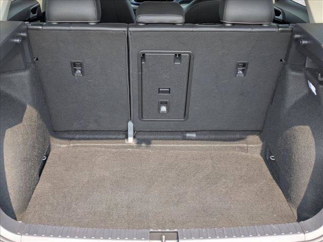Used 2024 Volkswagen Taos SE FWD image 6