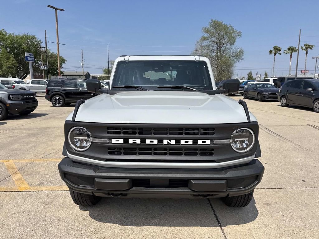 New 2026 Ford Bronco 4-Door AWD/4WD image 2