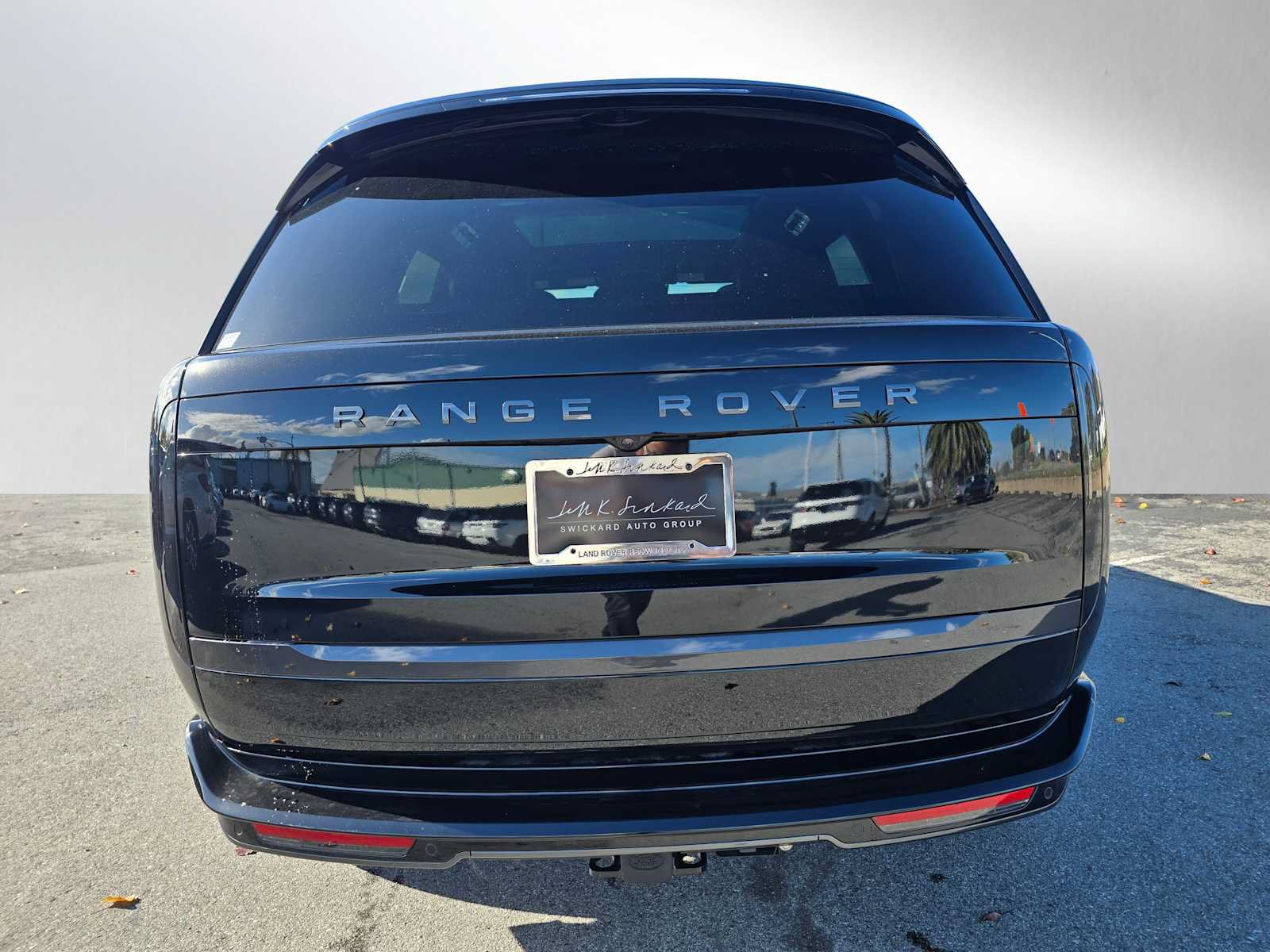 New 2025 Land Rover Range Rover SE AWD/4WD image 4