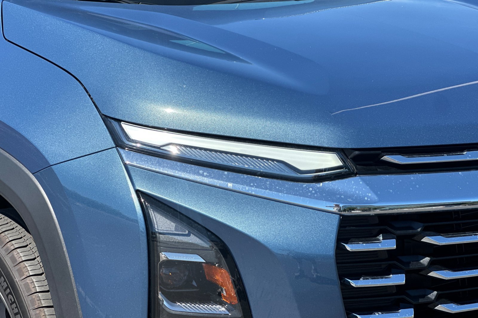 Used 2025 Chevrolet Equinox LT AWD/4WD image 44