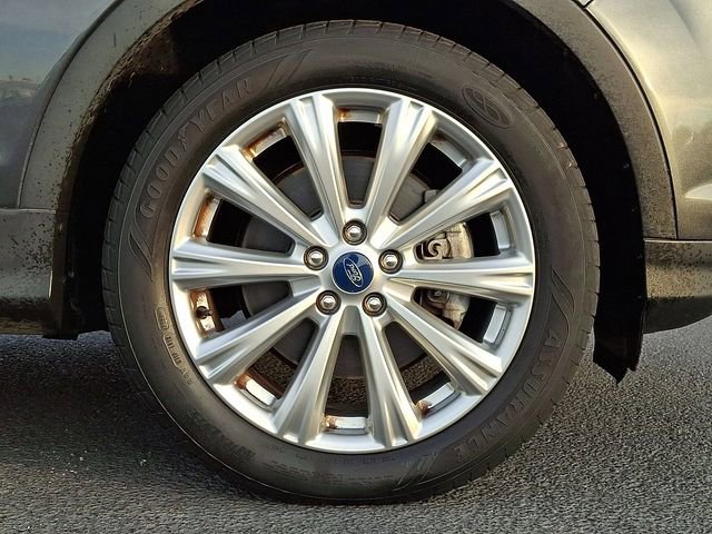 Used 2019 Ford Escape SEL image 11