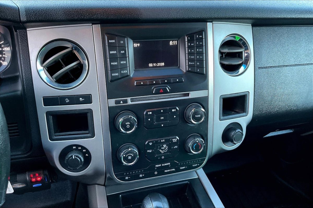 Used 2016 Ford Expedition EL XLT image 9