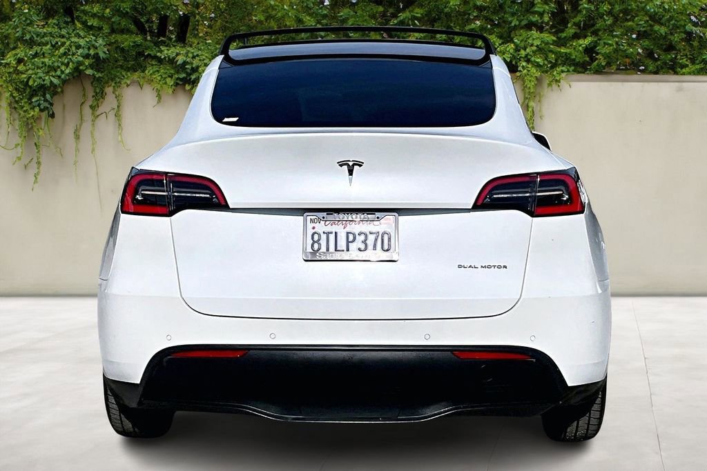 Used 2021 Tesla Model Y Long Range image 6