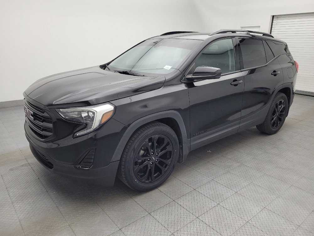 Used 2020 GMC Terrain SLE w/ Elevation Edition FWD image 2