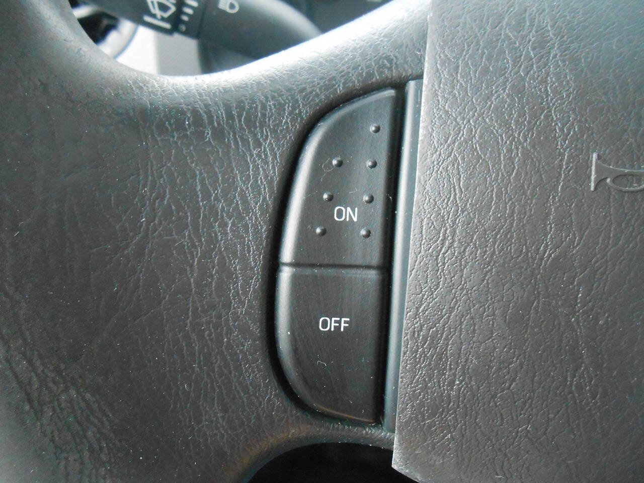 Used 2013 Ford E-250 and Econoline 250 w/ PWR Group image 15