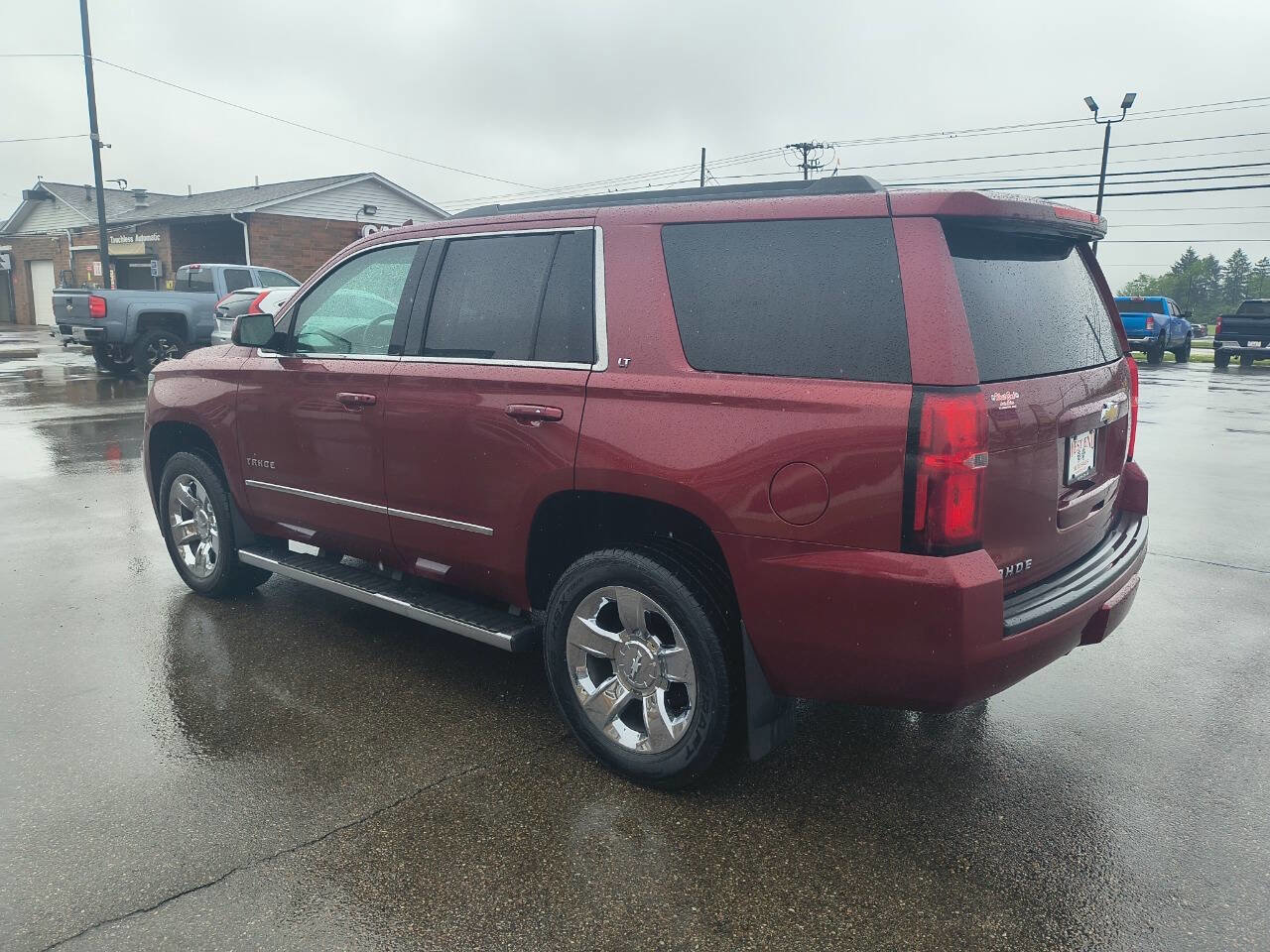 Used 2017 Chevrolet Tahoe LT w/ LT Signature Package AWD/4WD image 16