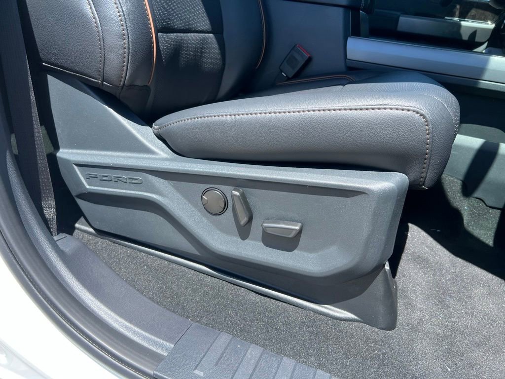 New 2026 Ford F250 4x4 Crew Cab Super Duty image 23