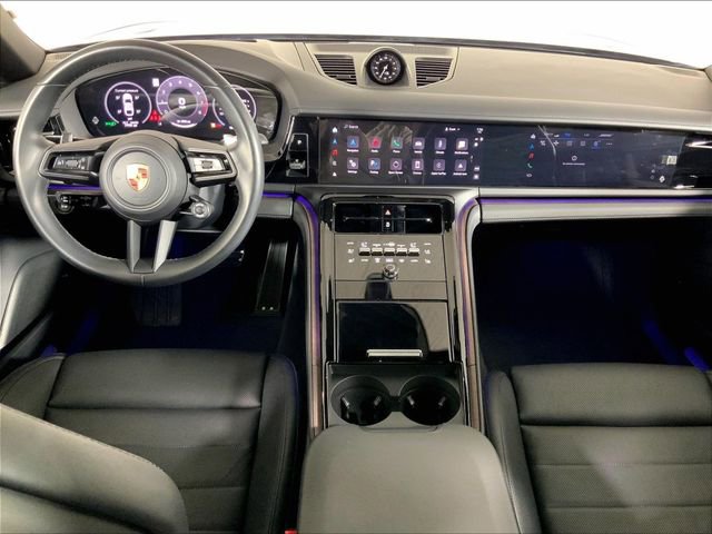 Used 2024 Porsche Panamera 4 image 12