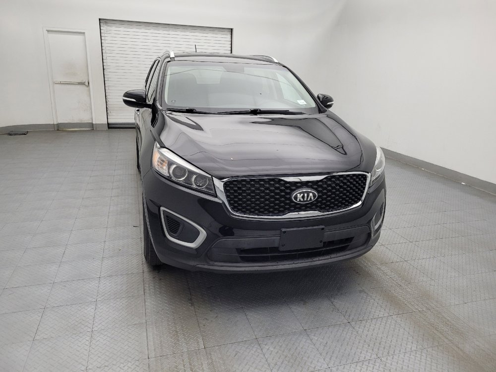 Used 2017 Kia Sorento LX image 14