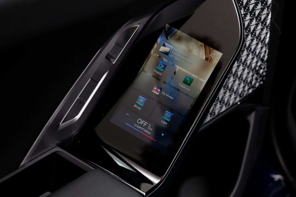 New 2026 BMW 760i xDrive w/ Executive Package image 16