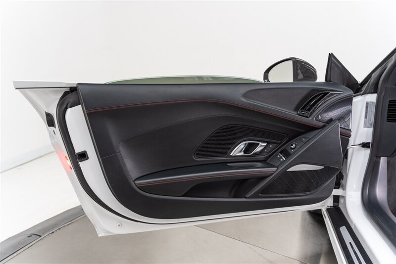 Used 2017 Audi R8 V10 AWD/4WD image 68