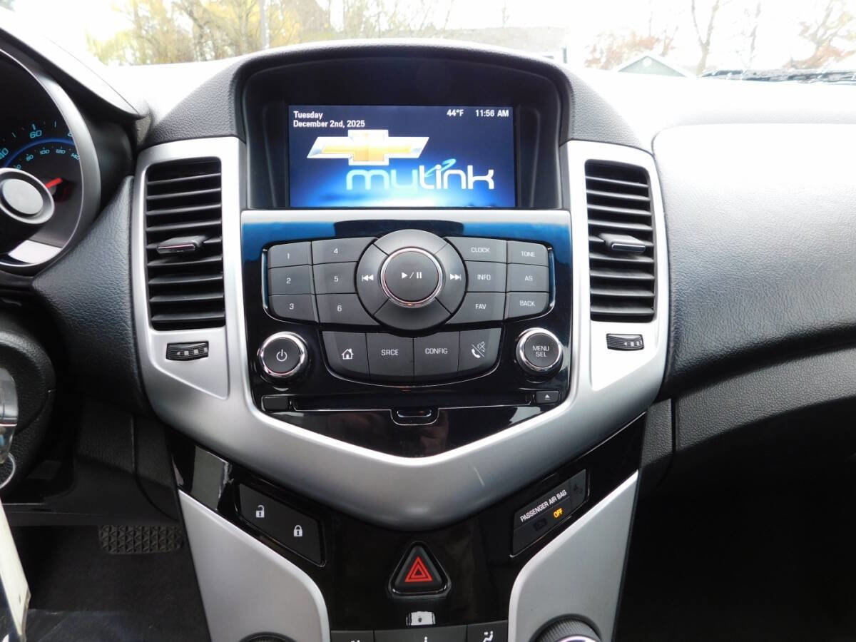 Used 2014 Chevrolet Cruze Eco image 10