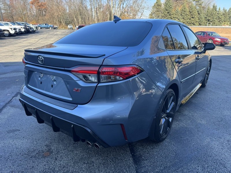 Used 2023 Toyota Corolla SE image 3