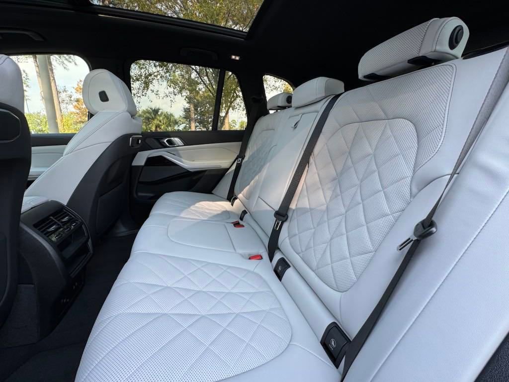 Used 2025 BMW X5 xDrive50e w/ M Sport Package image 14