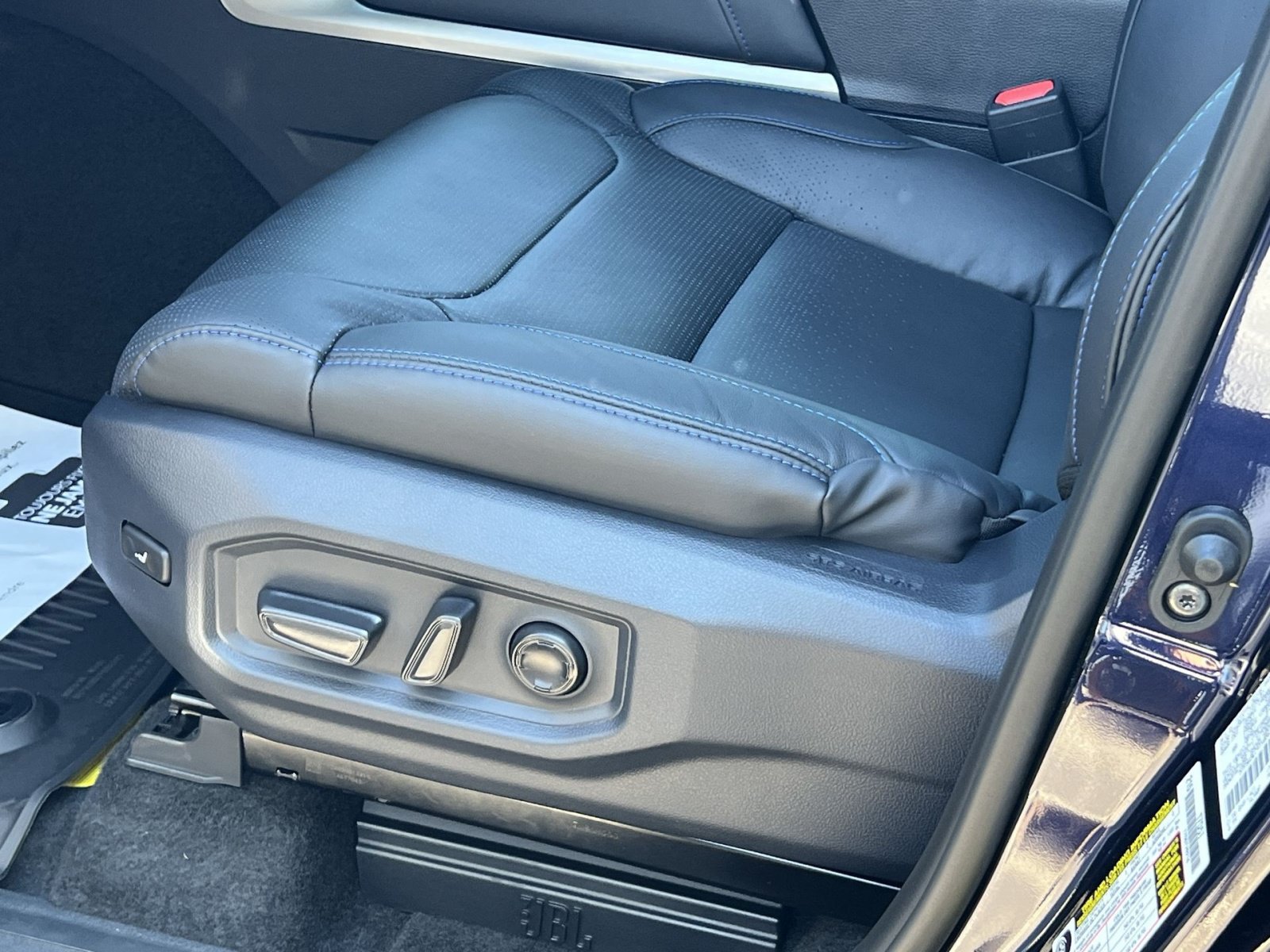 New 2026 Toyota Tundra Platinum AWD/4WD image 8