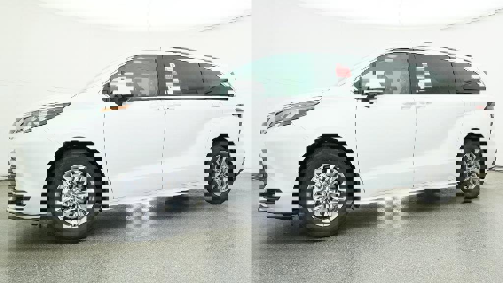New 2026 Toyota Sienna XLE image 19