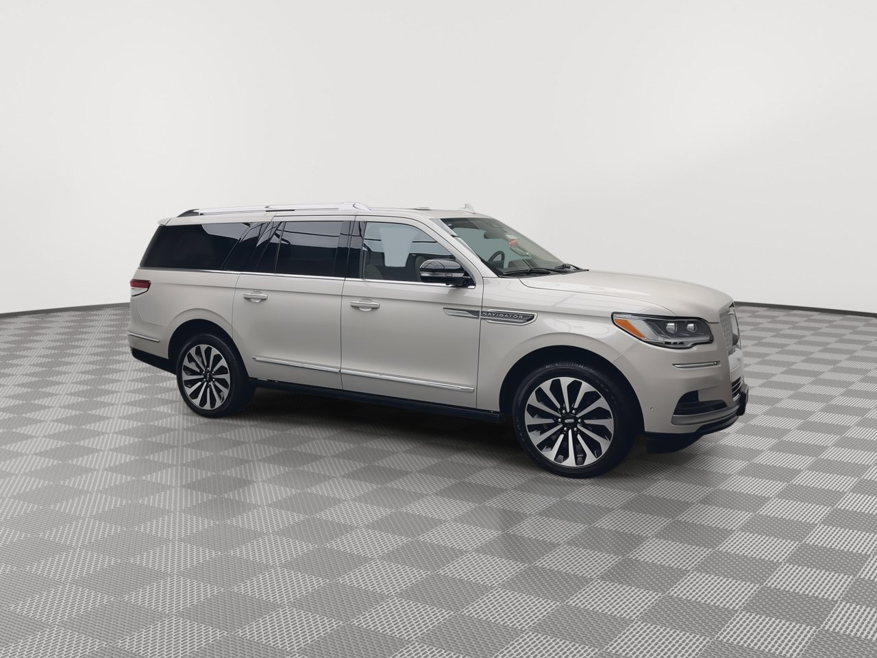 Used 2023 Lincoln Navigator L Reserve AWD/4WD image 45