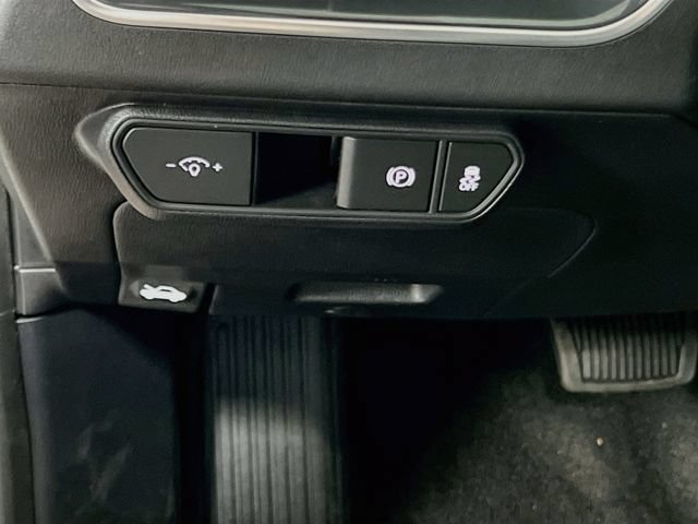New 2026 Kia K4 GT-Line w/ GT-Line Premium Package FWD image 10