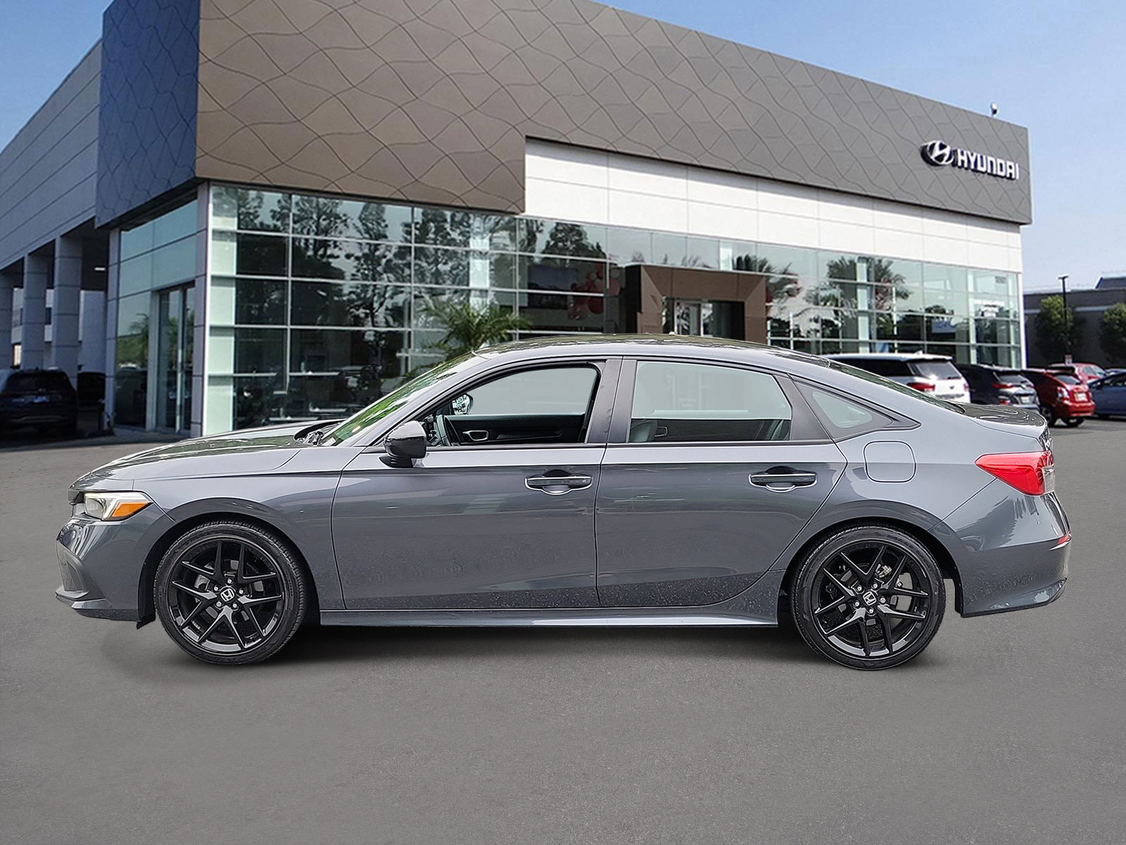 Used 2024 Honda Civic Sport image 3