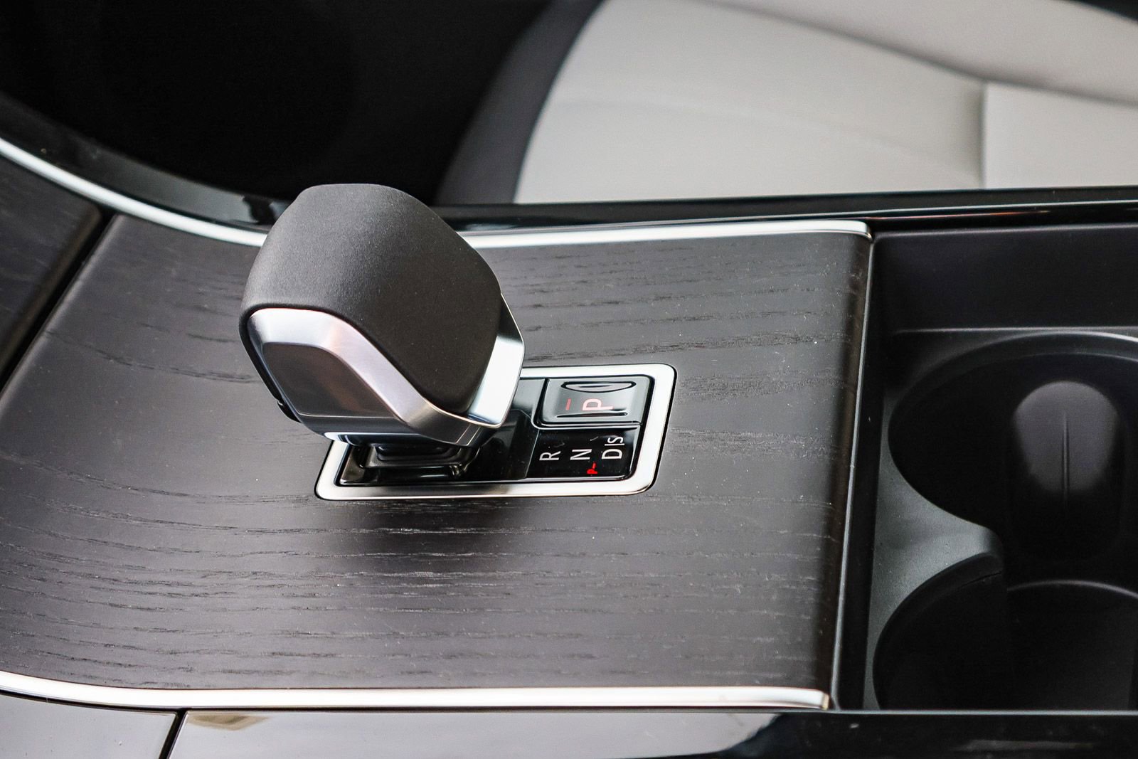 New 2026 Land Rover Range Rover Evoque Dynamic SE image 33