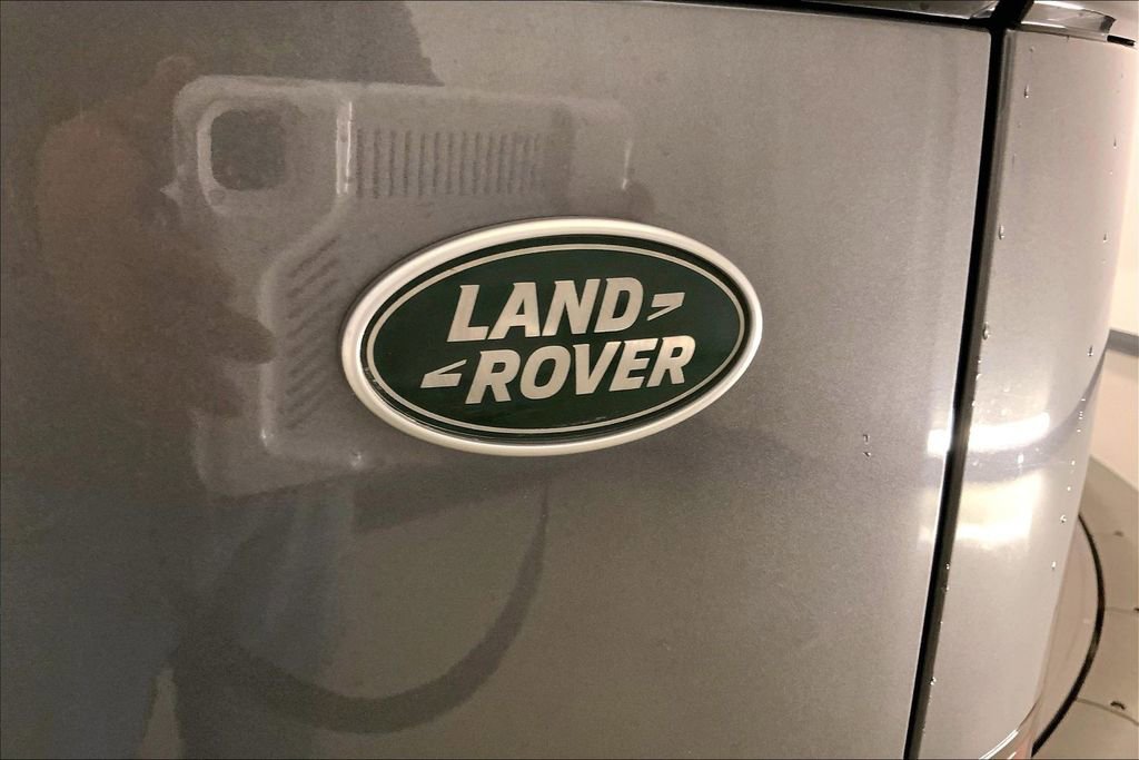 Used 2018 Land Rover Range Rover Velar R-Dynamic HSE image 7