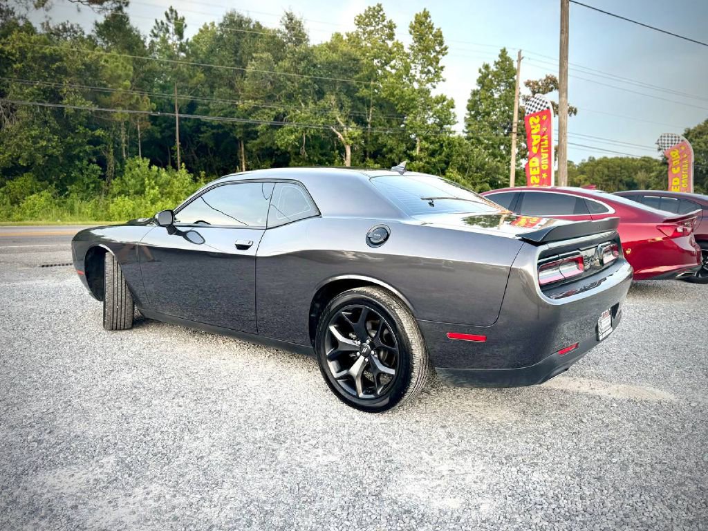 Used 2020 Dodge Challenger SXT w/ Plus Package image 2
