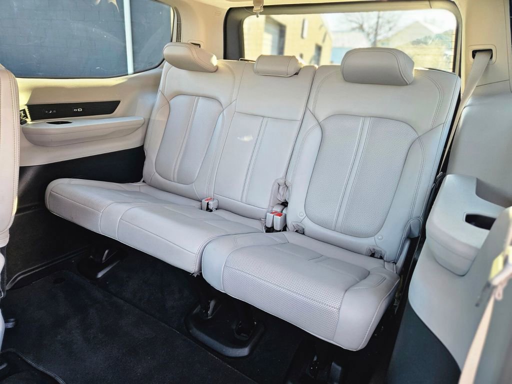 Used 2022 Jeep Wagoneer Series II w/ Flexible Seating Group image 13