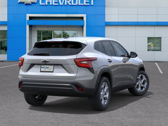 New 2026 Chevrolet Trax LS w/ LS Convenience Package FWD image 4