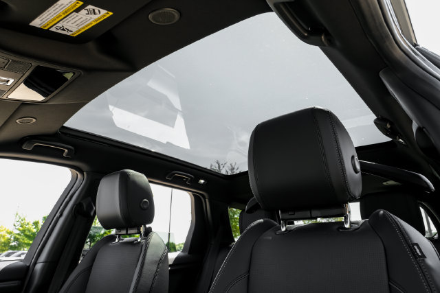 New 2026 Land Rover Discovery Sport Landmark AWD/4WD image 27