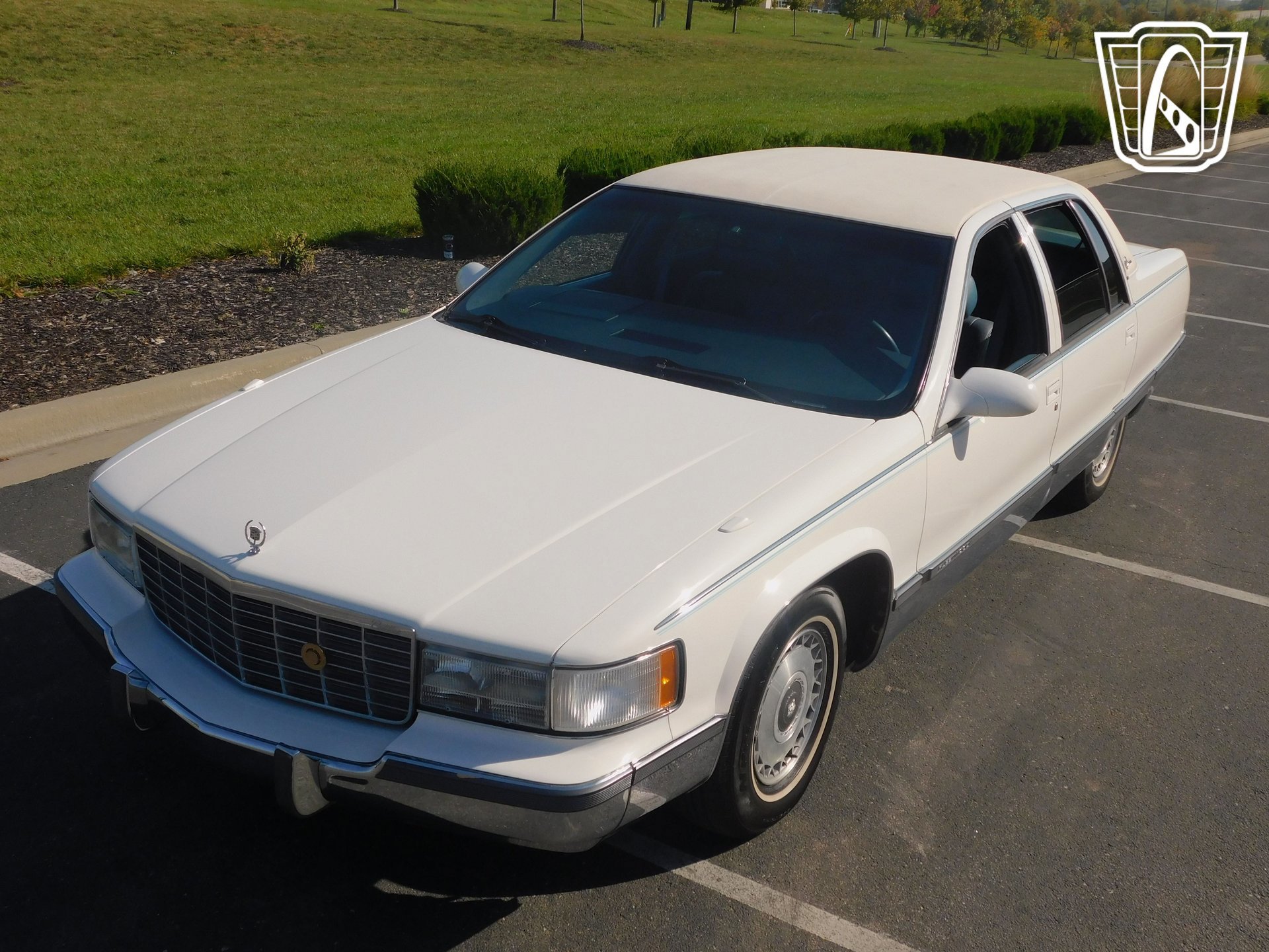 Used 1995 Cadillac Fleetwood Brougham image 9