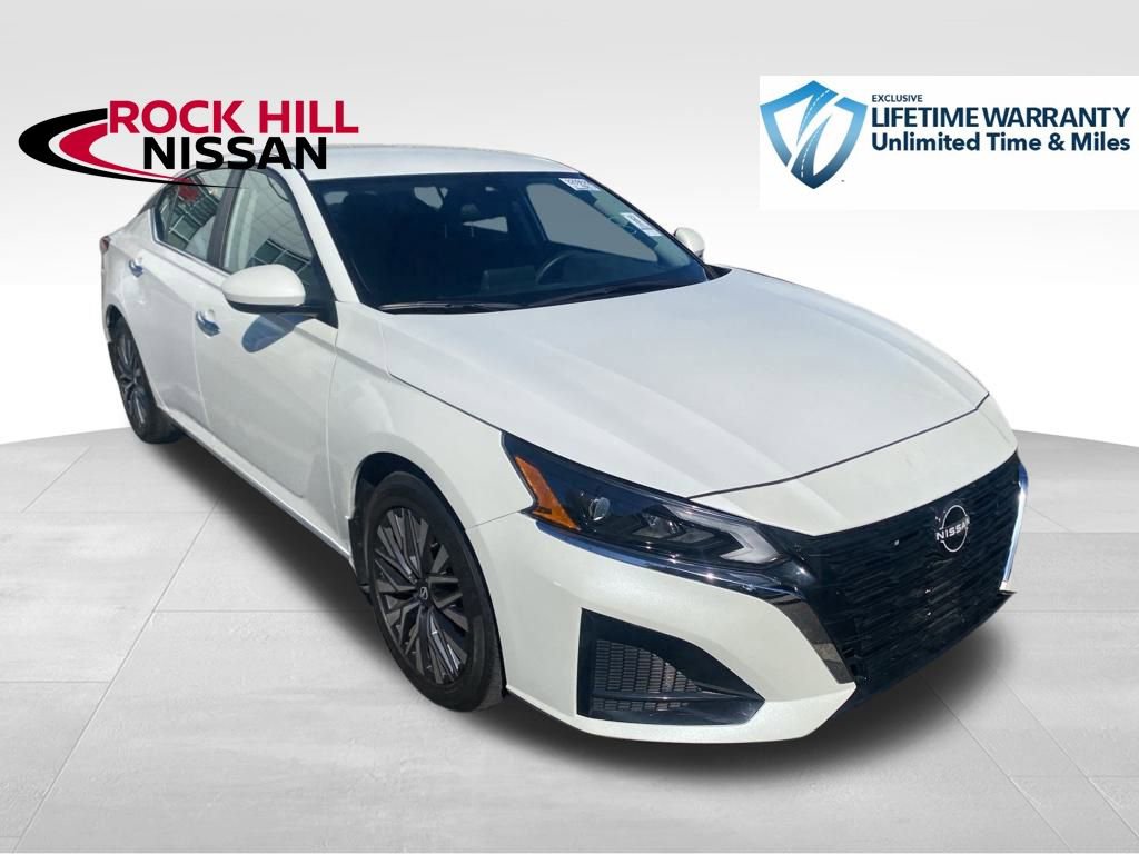 Used 2023 Nissan Altima 2.5 SV