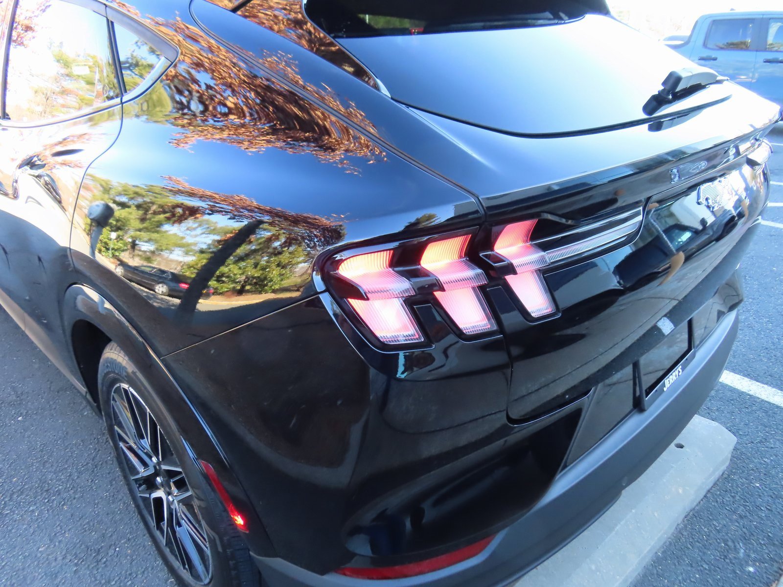 Used 2025 Ford Mustang Mach-E Premium image 10