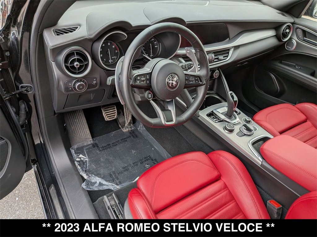 Used 2023 Alfa Romeo Stelvio Veloce image 20