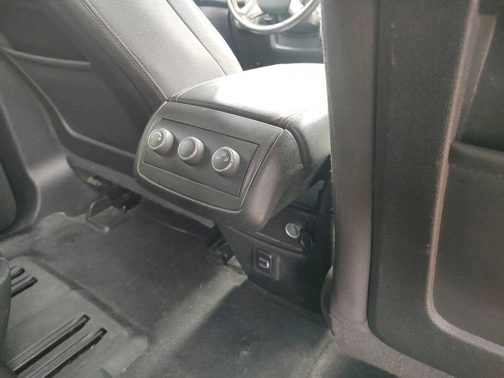 Used 2017 Chevrolet Traverse LT w/ Style and Technology Package image 42