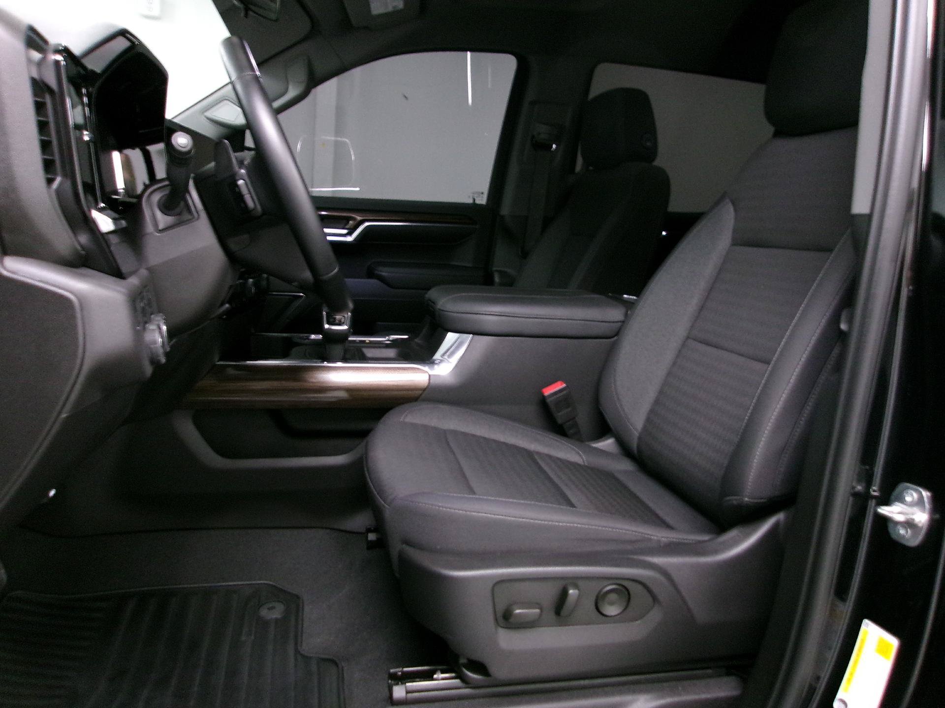 Used 2024 Chevrolet Silverado 1500 RST w/ All Star Edition Plus AWD/4WD image 9