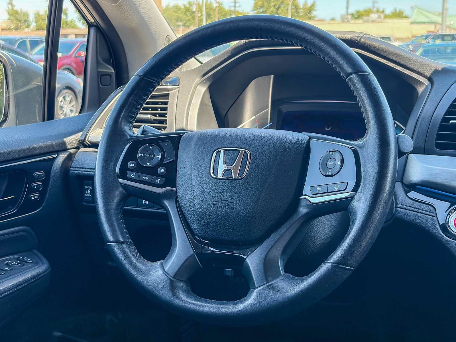 Used 2023 Honda Odyssey Touring image 14