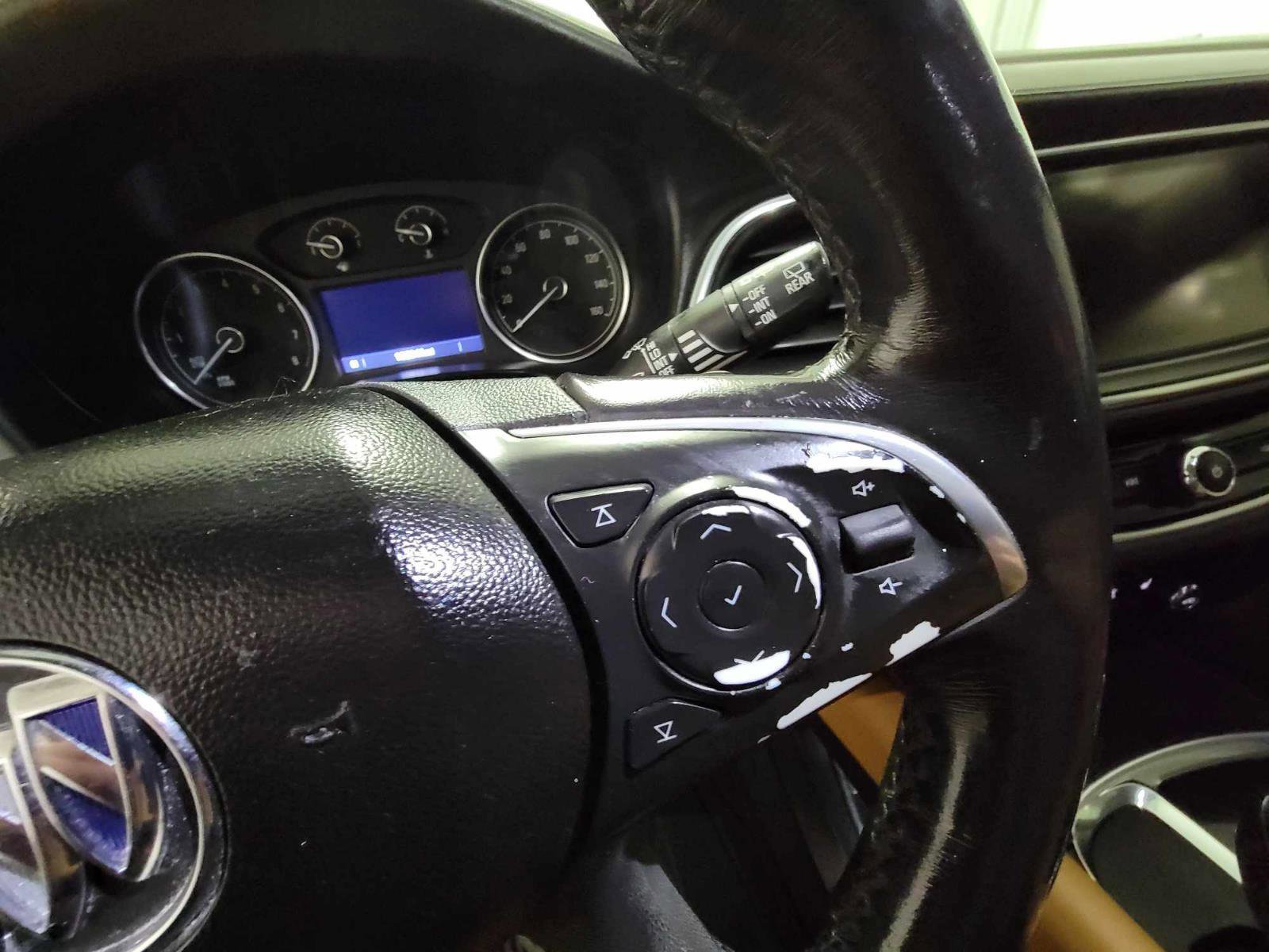 Used 2020 Buick Enclave Essence w/ Sport Touring Edition image 33